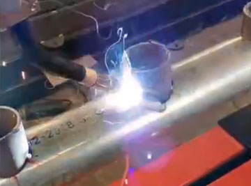 �DƬ���Q(ch��ng)��ͨ����܇(ch��)�ܵ���؞������
�c(di��n)���Δ�(sh��)��2699��